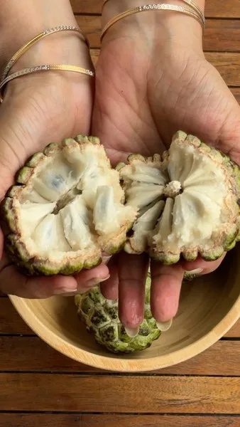 Sharifa (Custard Apple)